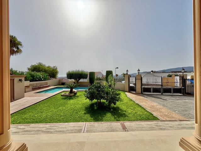 3 slaapkamer Villa te koop in Beniarbeig met zwembad garage - € 750.000 (Ref: 9987583)