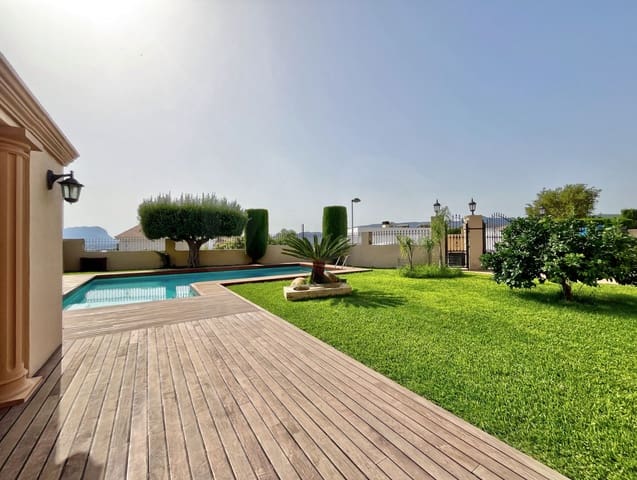 3 slaapkamer Villa te koop in Beniarbeig met zwembad garage - € 750.000 (Ref: 9987583)