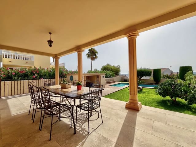 3 slaapkamer Villa te koop in Beniarbeig met zwembad garage - € 750.000 (Ref: 9987583)
