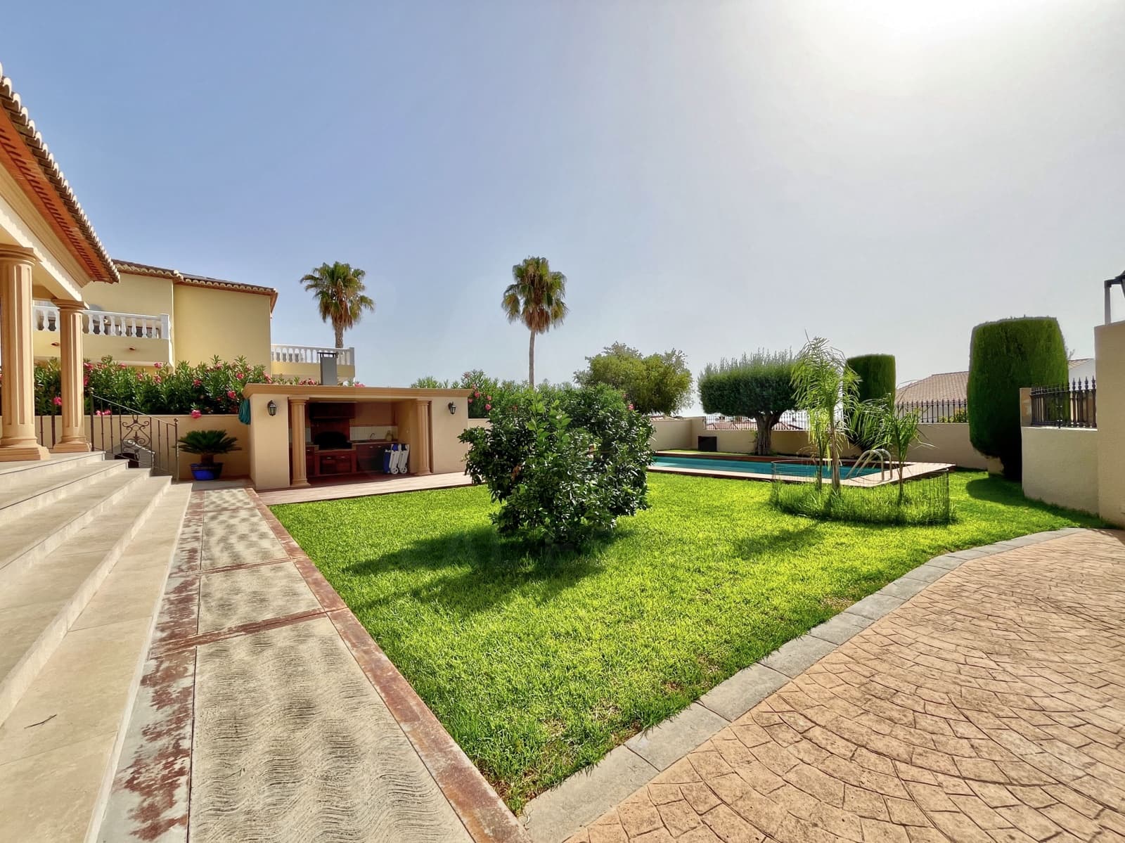 3 slaapkamer Villa te koop in Beniarbeig met zwembad garage - € 750.000 (Ref: 9987583)