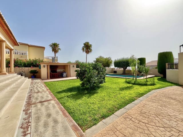 3 slaapkamer Villa te koop in Beniarbeig met zwembad garage - € 750.000 (Ref: 9987583)