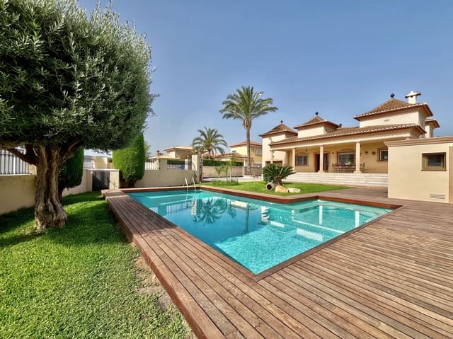 3 slaapkamer Villa te koop in Beniarbeig met zwembad garage - € 750.000 (Ref: 9987583)