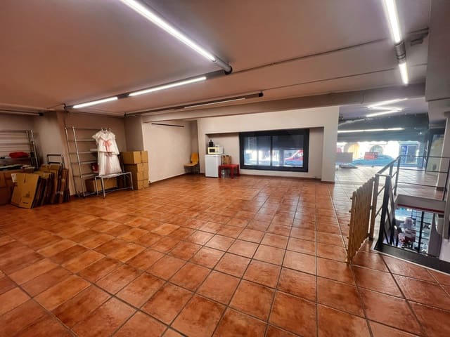 Kommersiell til leie i Barcelona by - € 968 (Ref: 9987588)