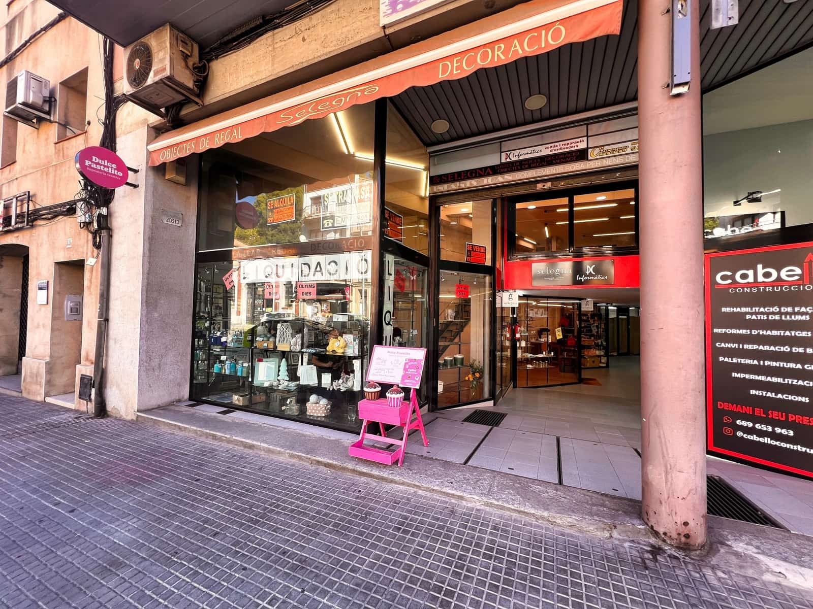 Kommersiell til leie i Barcelona by - € 968 (Ref: 9987588)