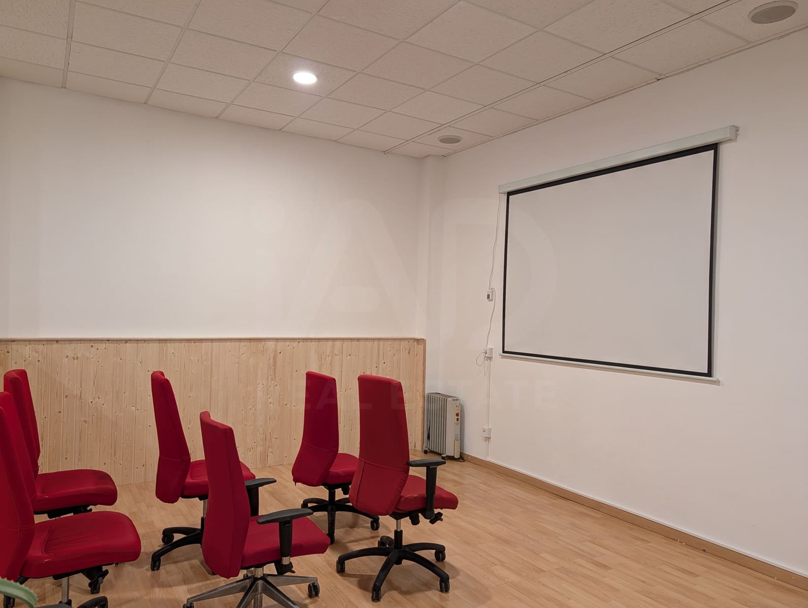 6 Zimmer Gewerbe zu verkaufen in Barcelona Stadt - 148.000 € (Ref: 9987589)