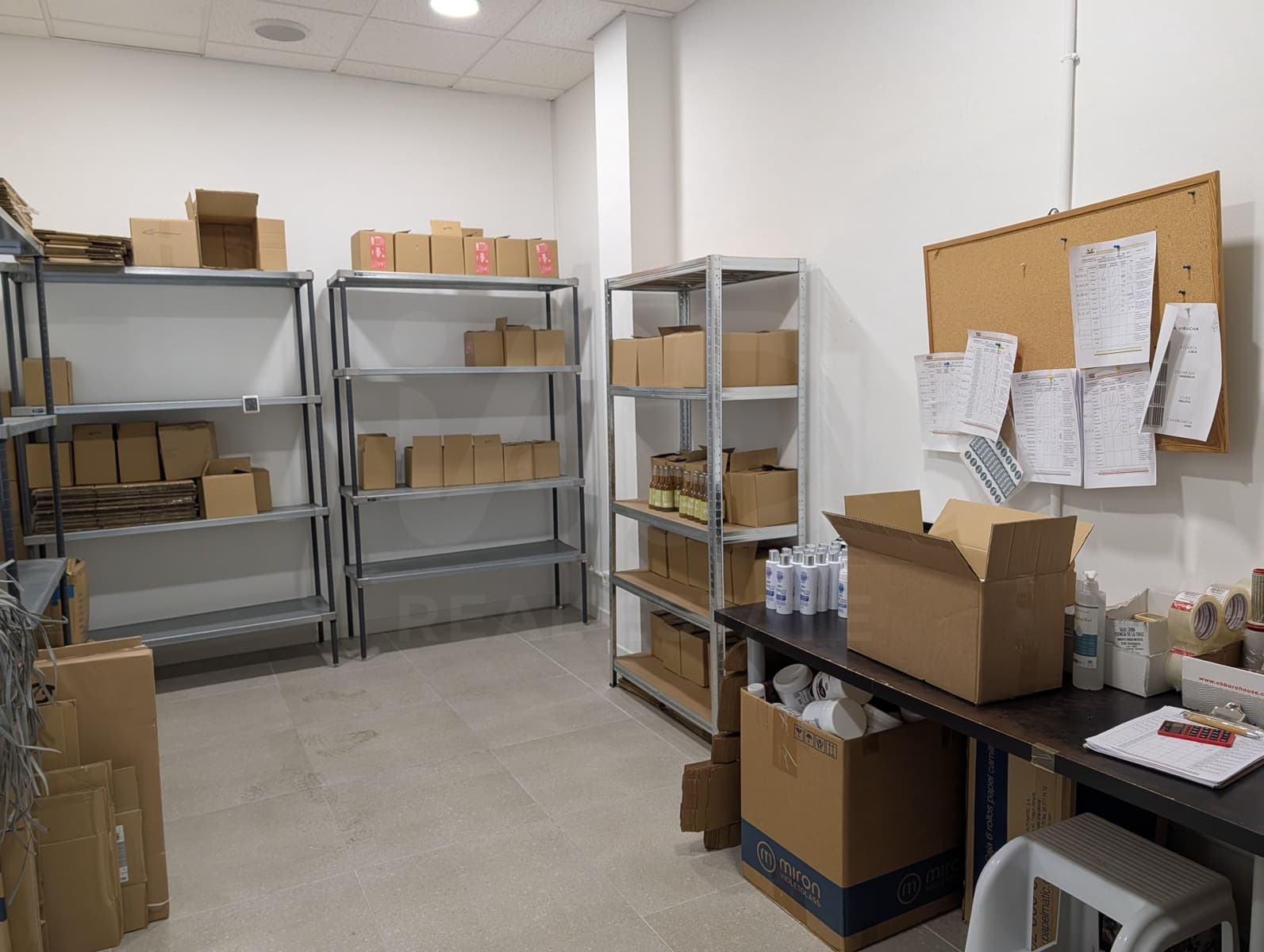 6 Zimmer Gewerbe zu verkaufen in Barcelona Stadt - 148.000 € (Ref: 9987589)