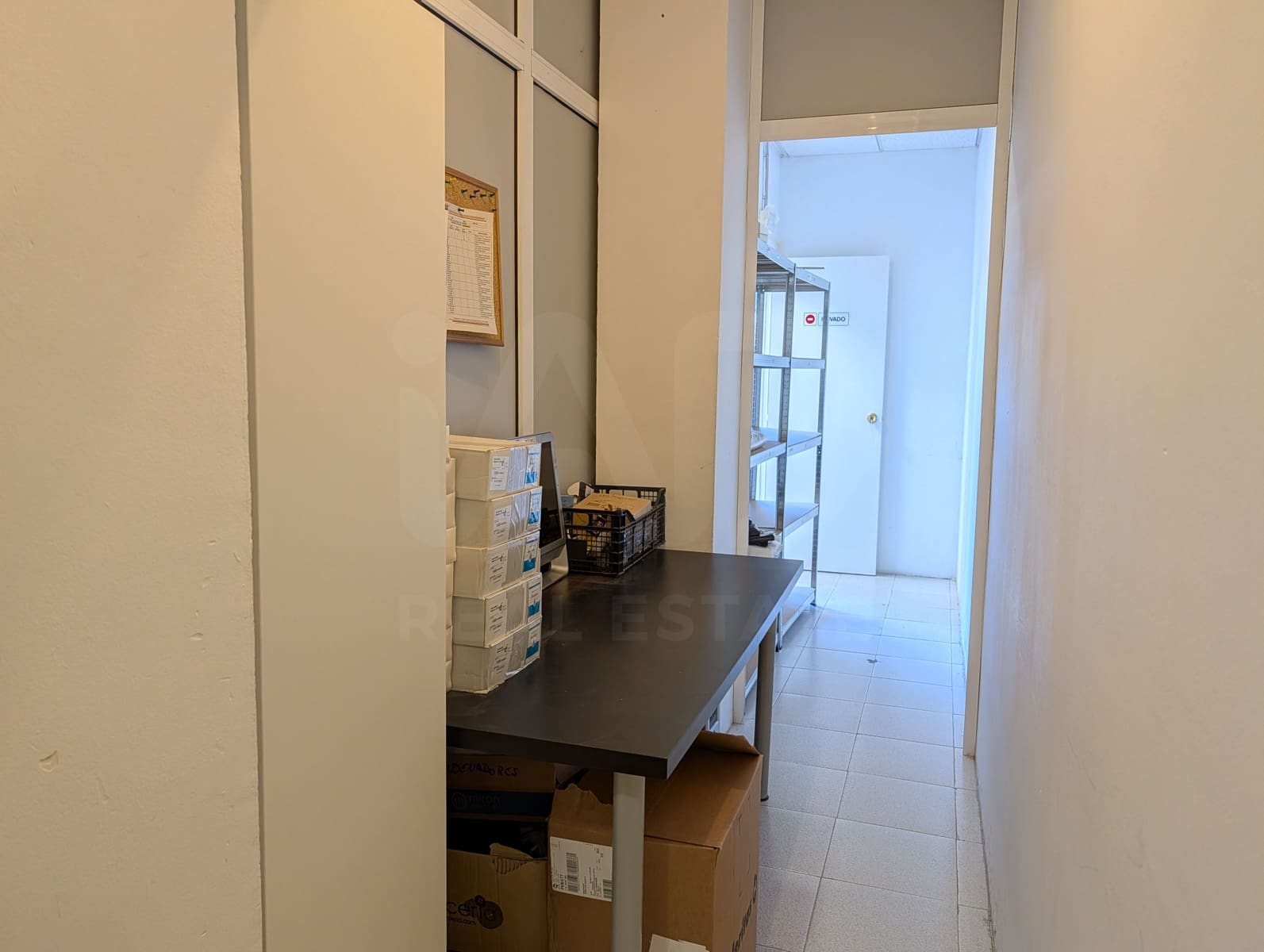 6 Zimmer Gewerbe zu verkaufen in Barcelona Stadt - 148.000 € (Ref: 9987589)