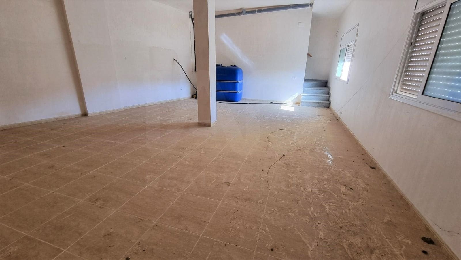 Erhverv til salg i Barcelona by - € 124.900 (Ref: 9987590)