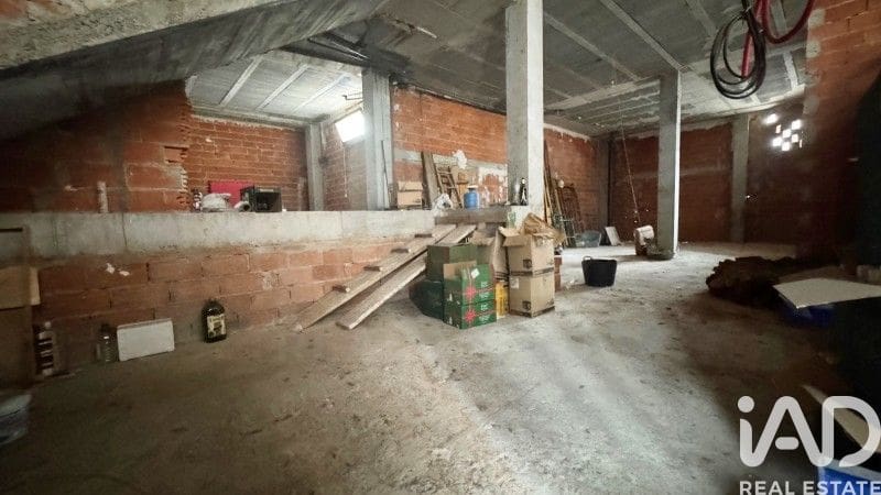 1 camera da letto Commerciale da affittare in Pego - 968 € (Rif: 9987594)