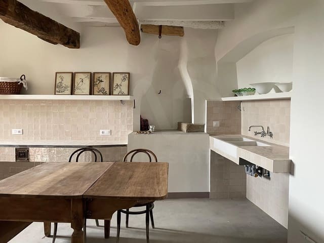 5 bedroom Villa for sale in Tarragona city - € 690,000 (Ref: 9987595)