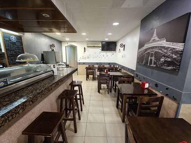 Comercial para venda em Barcelona cidade - 95 000 € (Ref: 9987597)