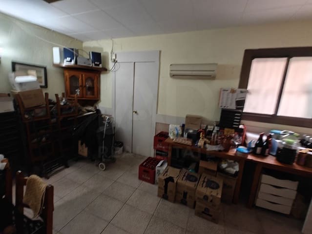 Comercial para venda em Barcelona cidade - 95 000 € (Ref: 9987597)