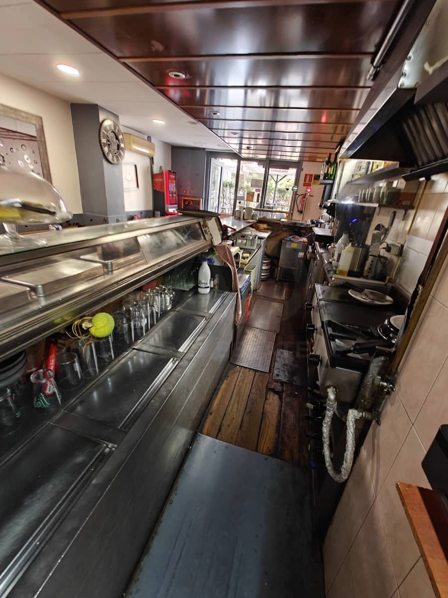Comercial para venda em Barcelona cidade - 95 000 € (Ref: 9987597)