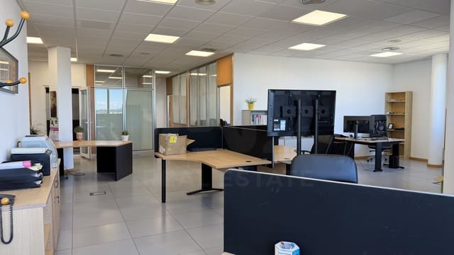 Comercial para arrendar em Madrid cidade com garagem - 2 300 € (Ref: 9987599)