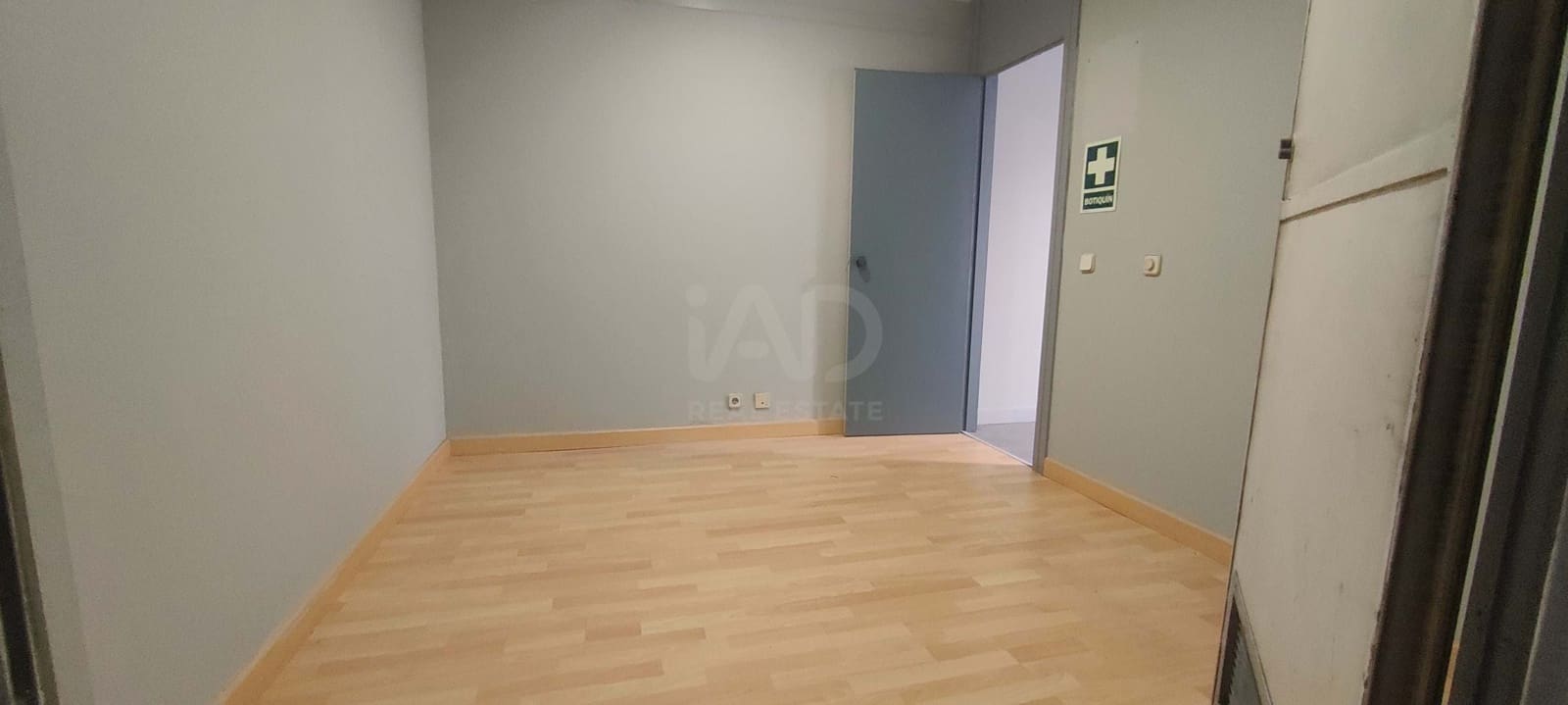 Local Comercial en Ourense ciudad en venta - 220.000 € (Ref: 9987600)