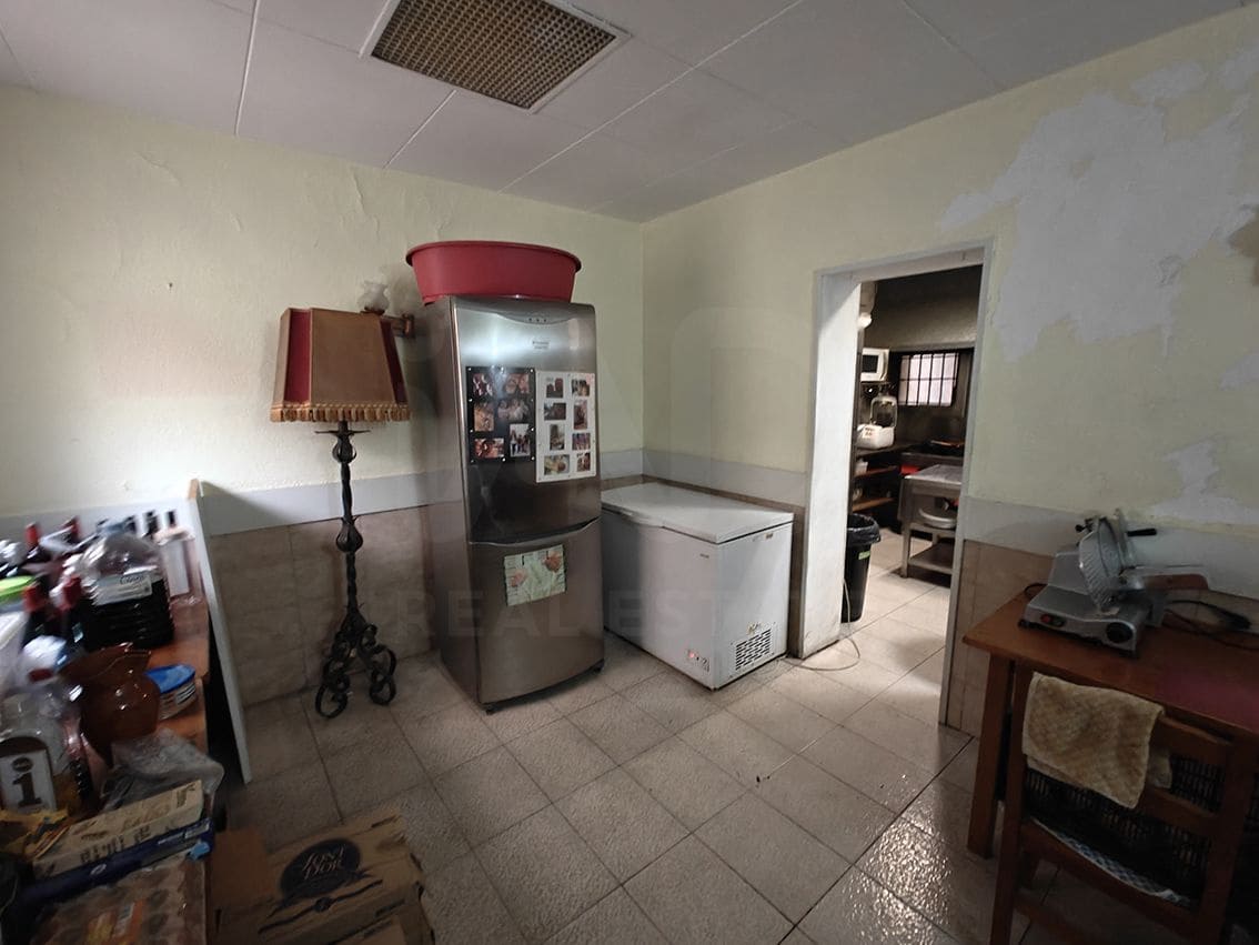 Komercyjne na sprzedaż w Miasto Barcelona - 415 000 € (Ref: 9987601)