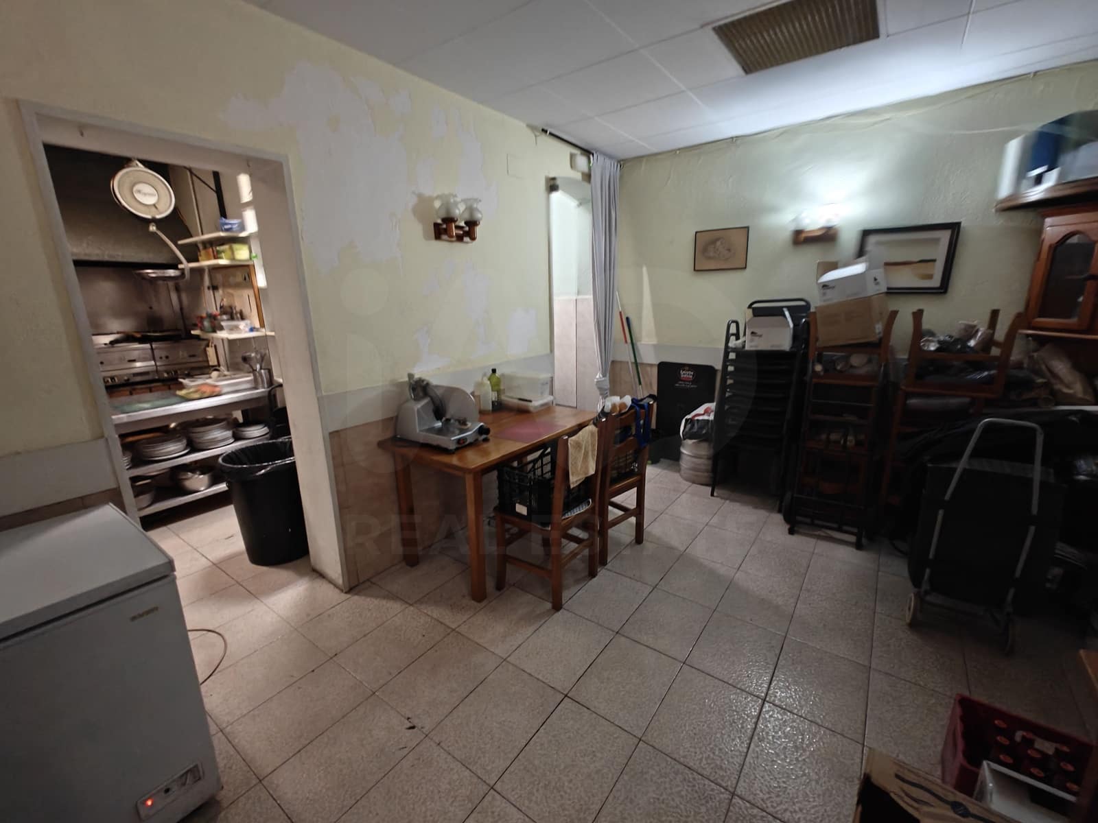 Komercyjne na sprzedaż w Miasto Barcelona - 415 000 € (Ref: 9987601)
