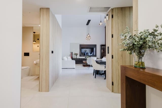 4 bedroom Villa for sale in Algorfa with pool garage - € 770,000 (Ref: 9987603)
