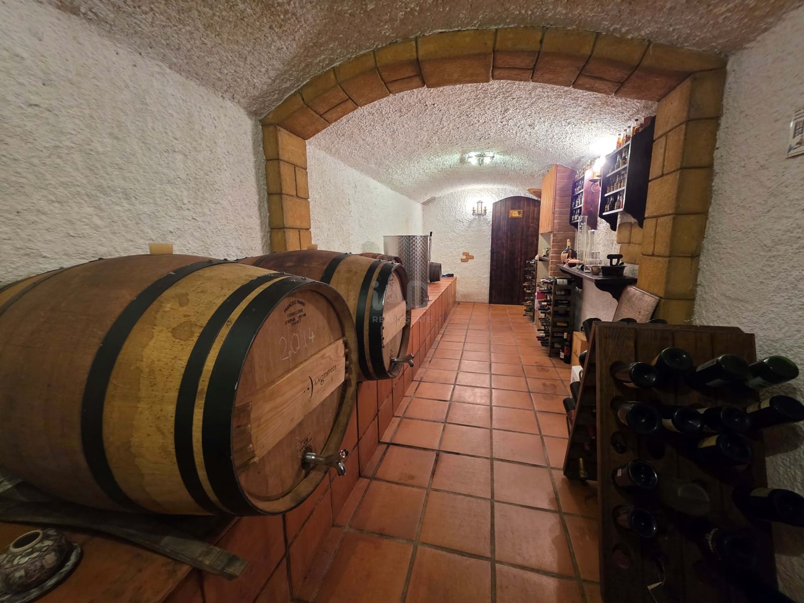 6 slaapkamer Villa te koop in Lerid stad - € 890.000 (Ref: 9987604)