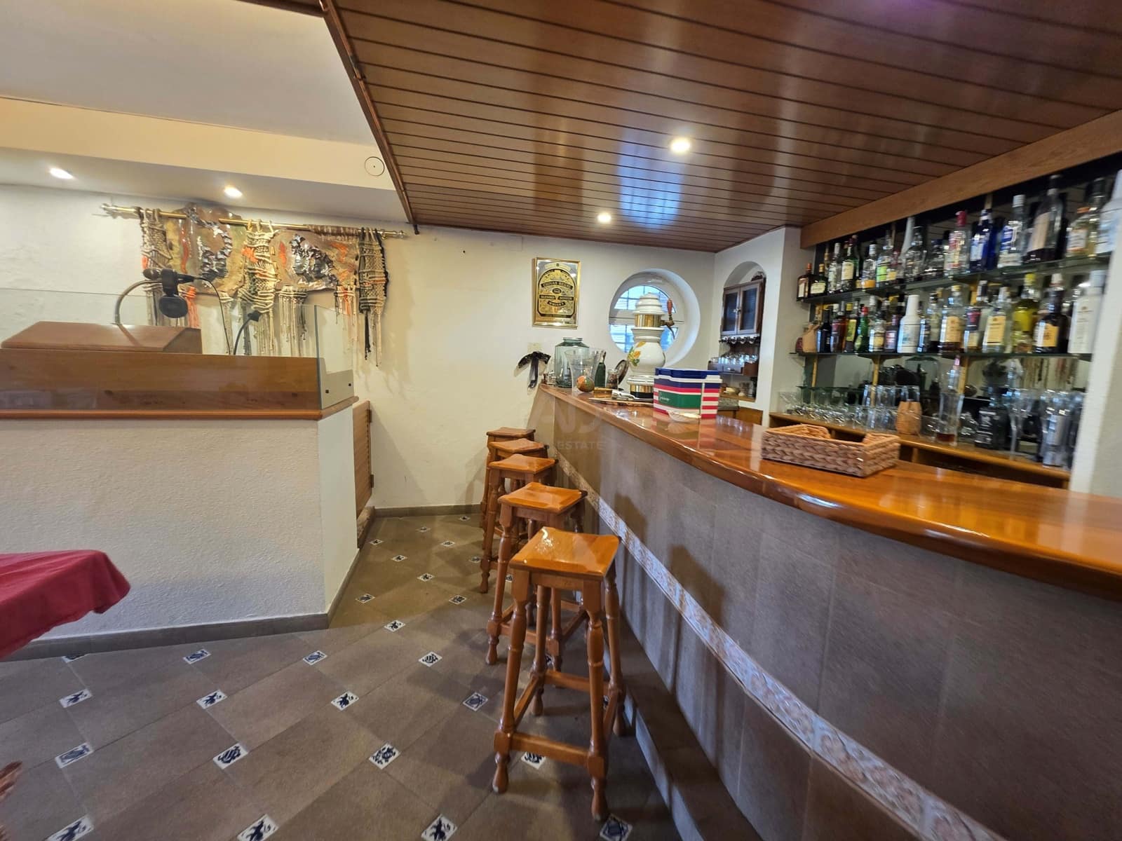 6 slaapkamer Villa te koop in Lerid stad - € 890.000 (Ref: 9987604)