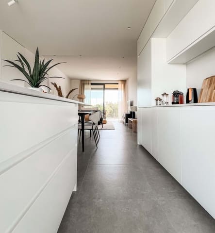 2 soverom Leilighet til salgs i Alicante by med svømmebasseng garasje - € 379 900 (Ref: 9987605)