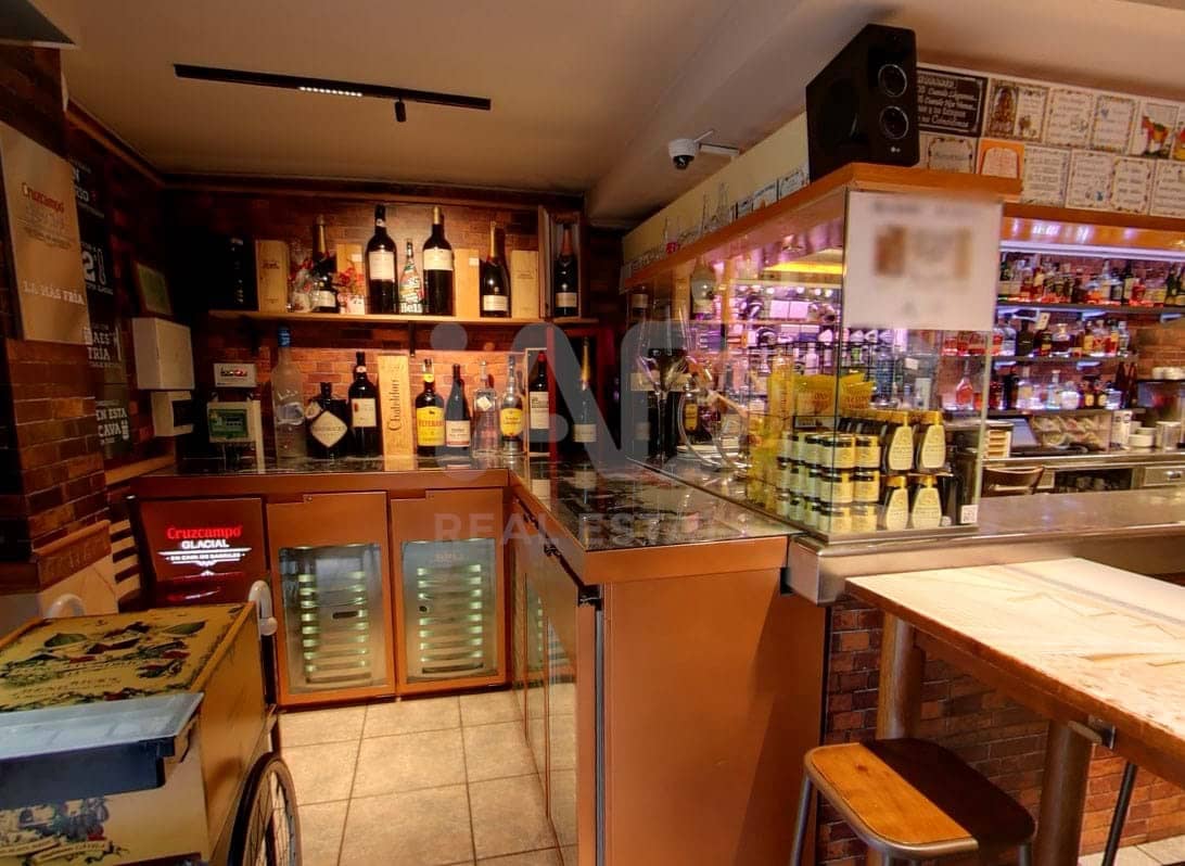 Gewerbe zu verkaufen in Barcelona Stadt - 225.000 € (Ref: 9987607)