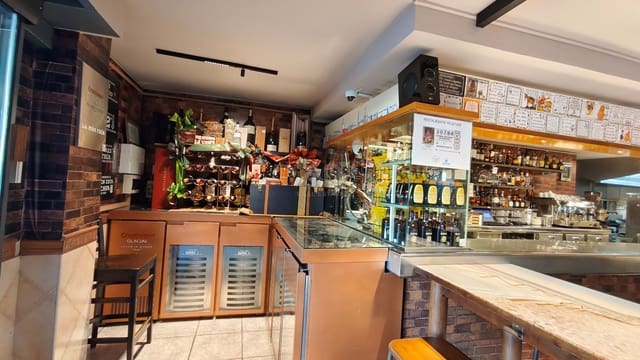 Comercial para venda em Mataró - 225 000 € (Ref: 9987607)