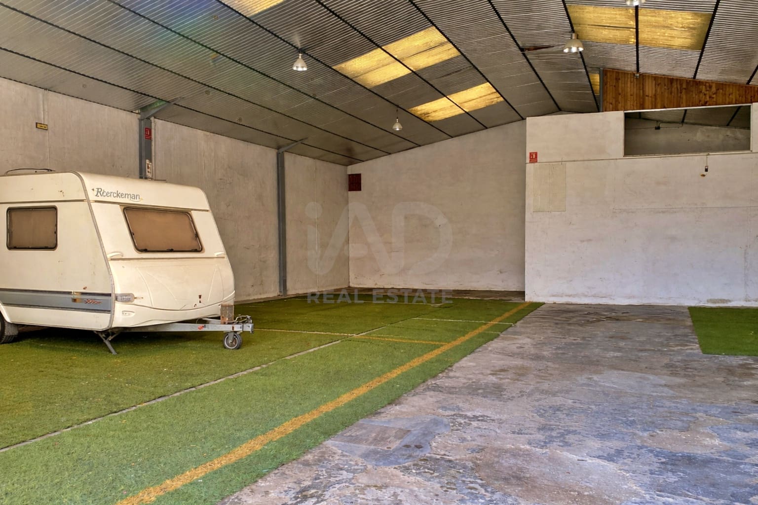 Kommersiell till salu i Tarragona stad - 185 000 € (Ref: 9987609)