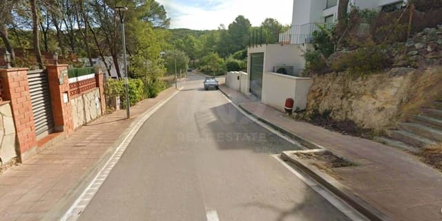 Undeveloped Land for sale in Barcelona city - € 240,000 (Ref: 9987611)