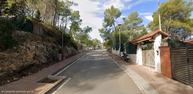 Undeveloped Land for sale in Barcelona city - € 240,000 (Ref: 9987611)