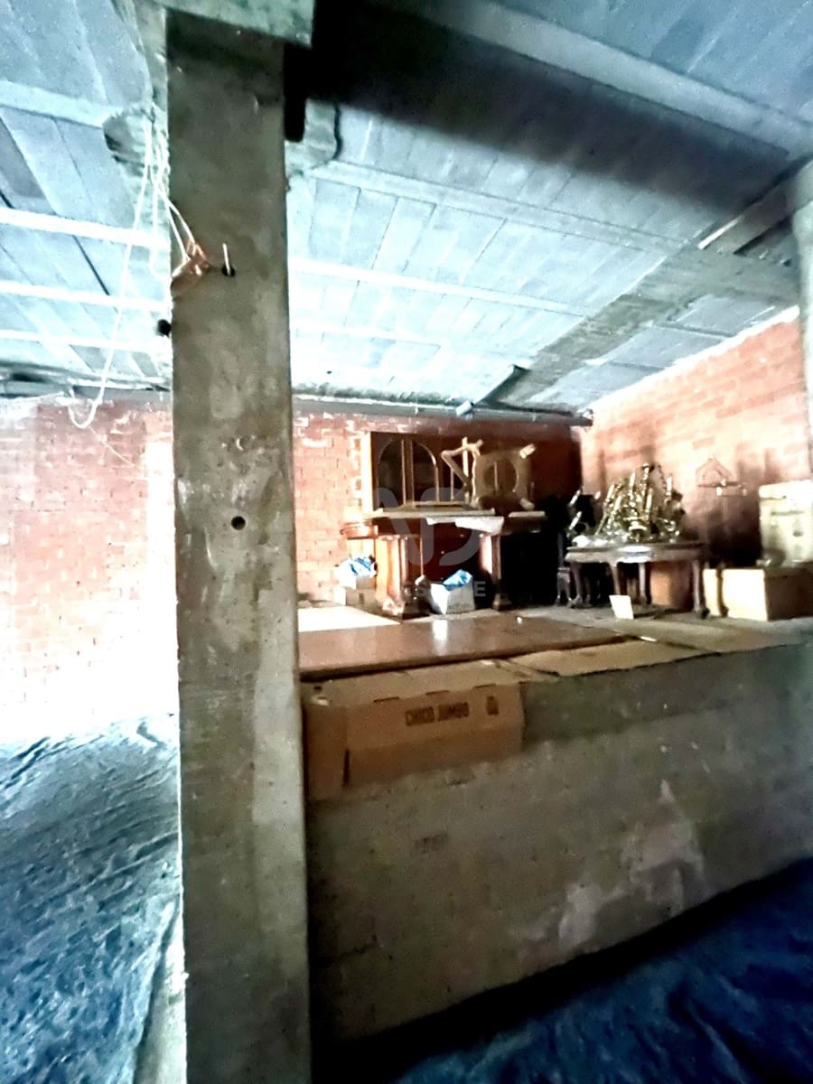 Kommersiell till salu i Leon stad - 154 000 € (Ref: 9987613)