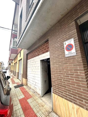 Kommersiell til salgs i Leon by - € 154 000 (Ref: 9987613)
