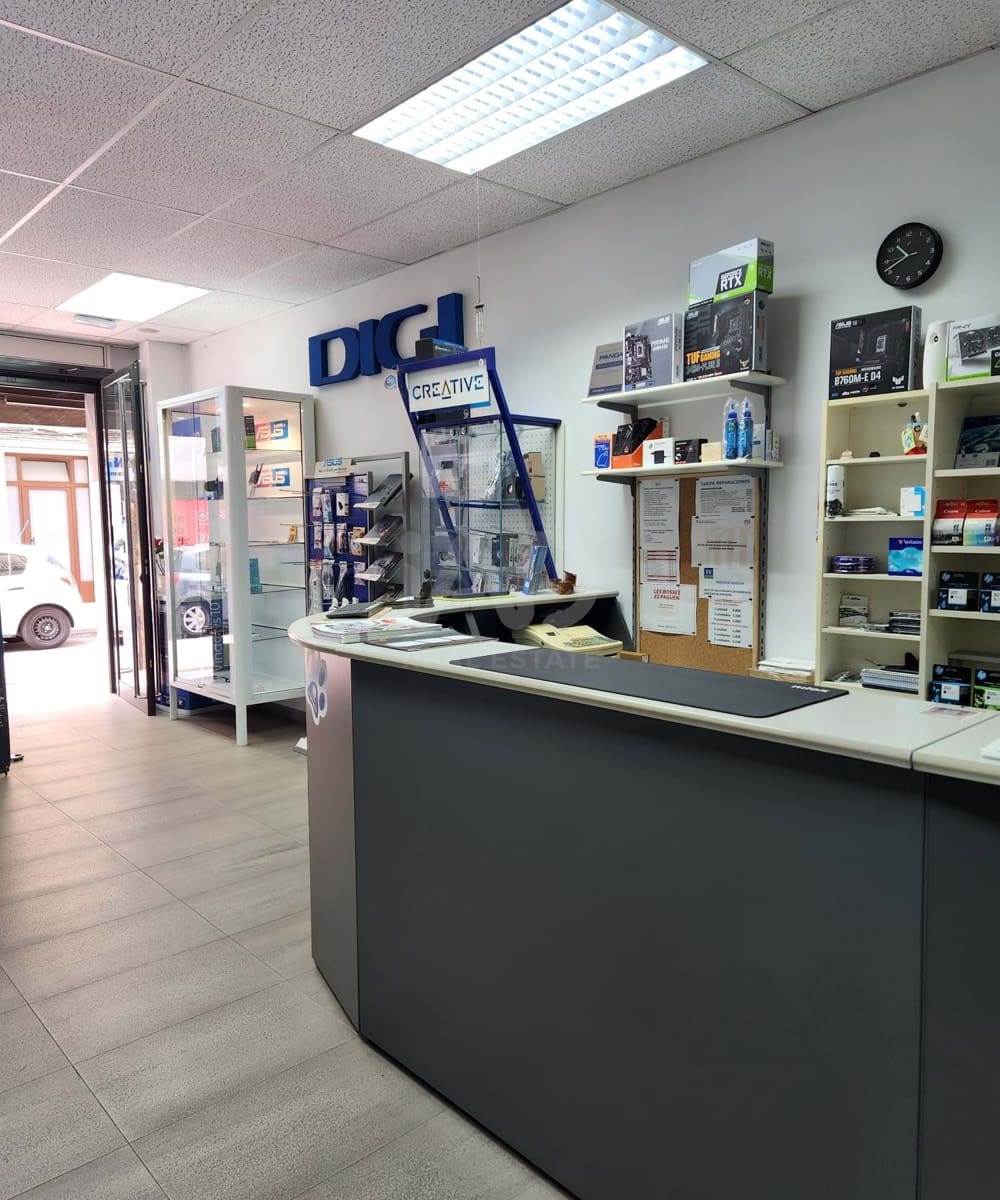 Kommersiell till salu i Barcelona stad - 155 000 € (Ref: 9987618)