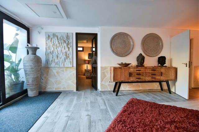 Local Comercial de 6 habitaciones en Ibiza / Eivissa ciudad en venta - 1.200.000 € (Ref: 9987621)