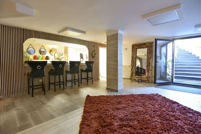 6 chambre Local Commercial à vendre à Ibiza ville - 1 200 000 € (Ref: 9987621)