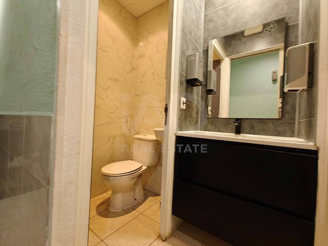 Commerciale da affittare in Barcelona citta - 2.200 € (Rif: 9987626)