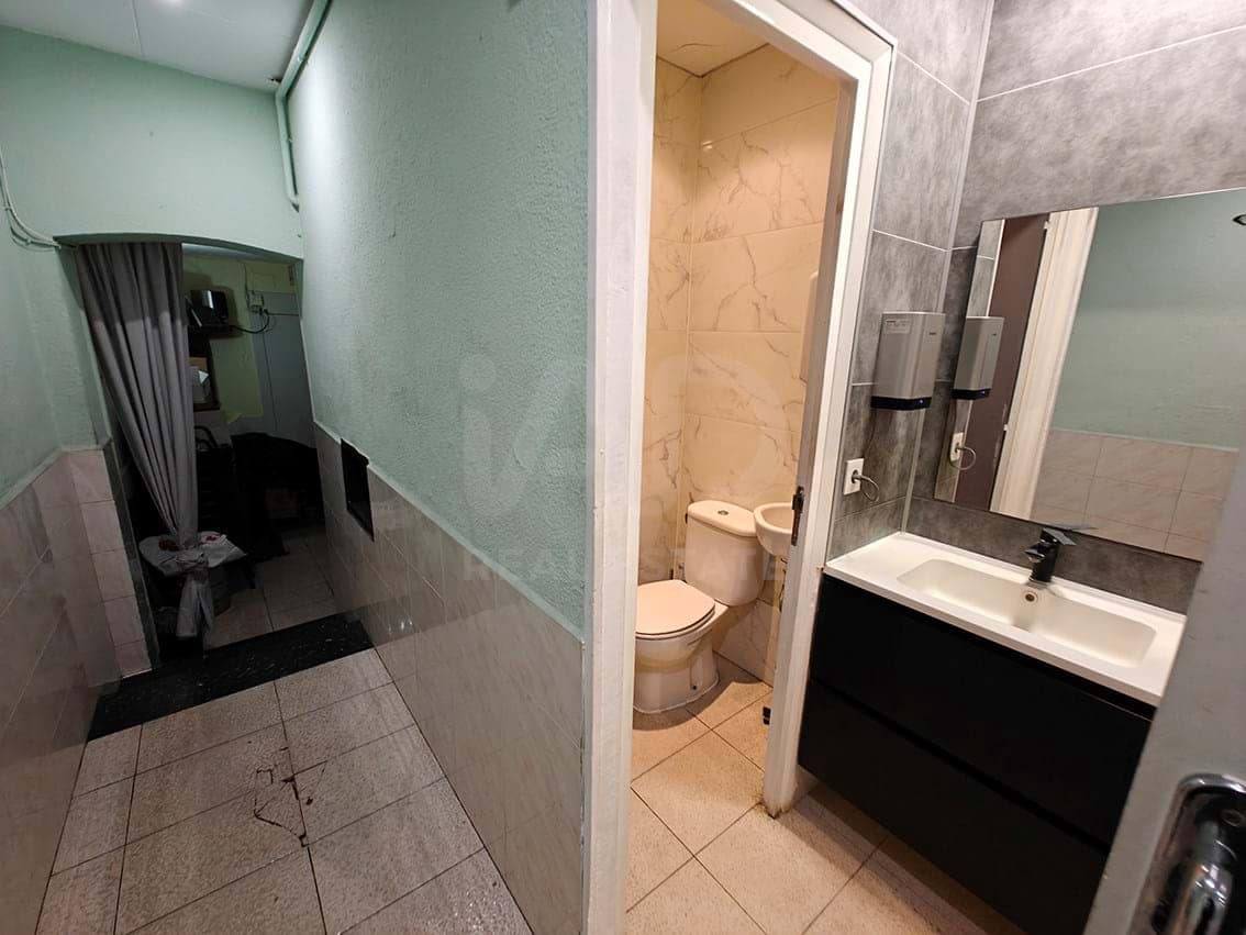 Commerciale da affittare in Barcelona citta - 2.200 € (Rif: 9987626)