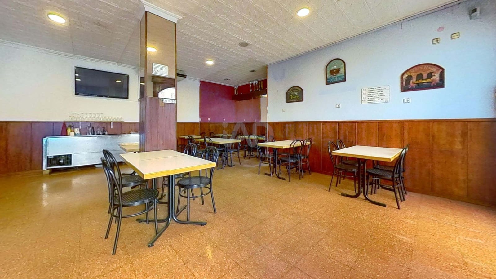 Commercieel te koop in Barcelona stad - € 207.260 (Ref: 9987628)