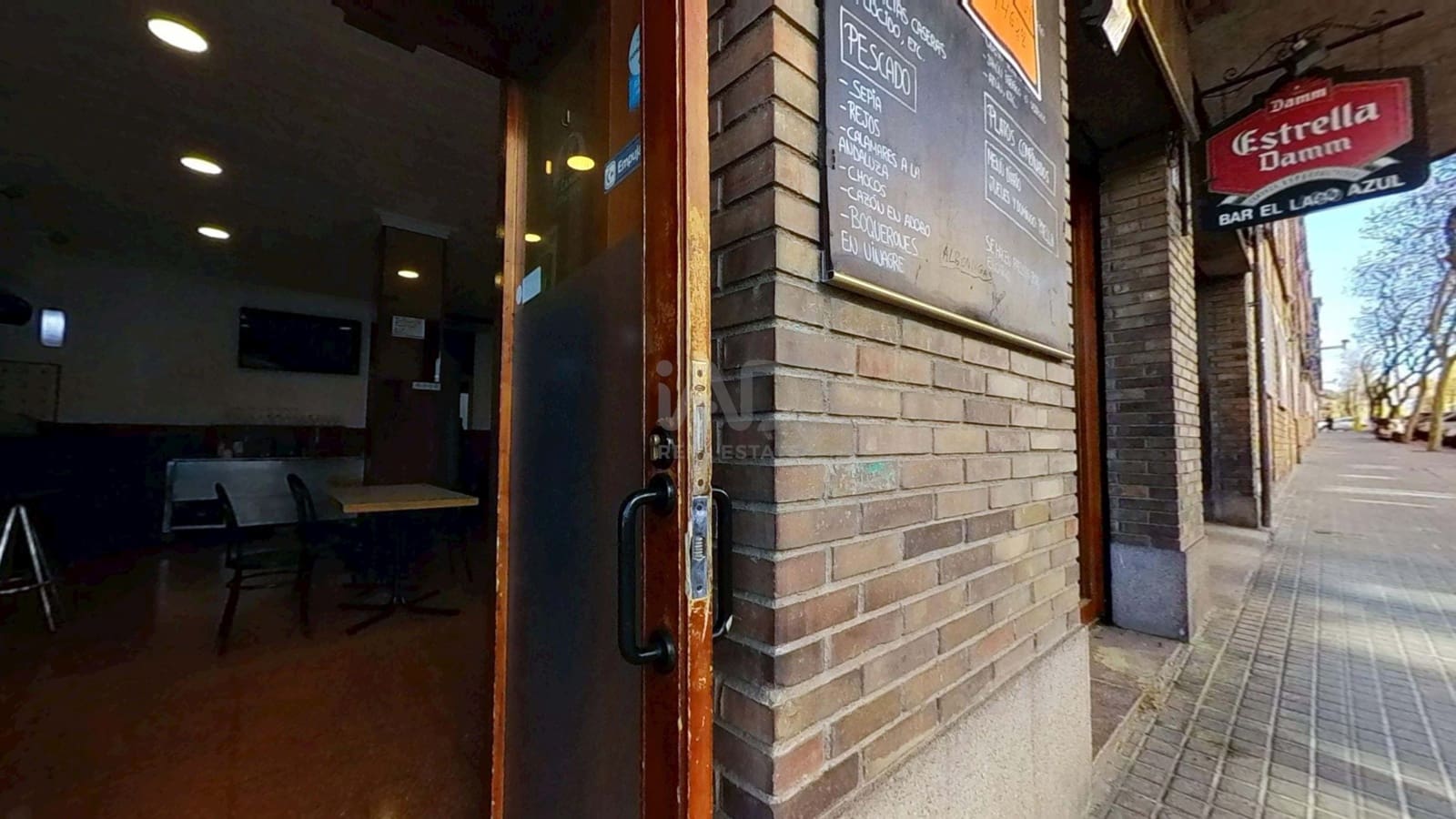 Commercieel te koop in Barcelona stad - € 207.260 (Ref: 9987628)