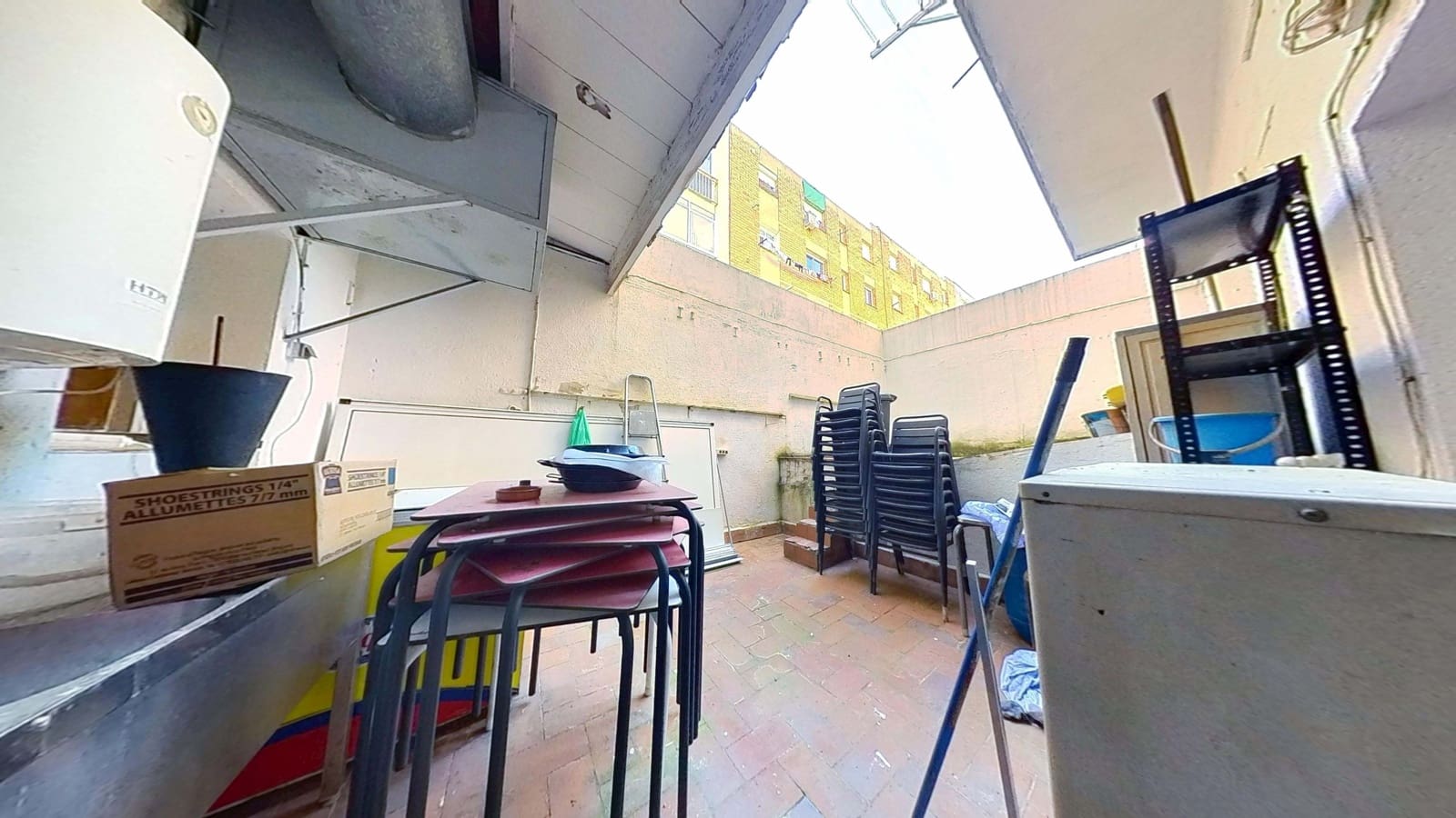 Commercieel te koop in Barcelona stad - € 207.260 (Ref: 9987628)
