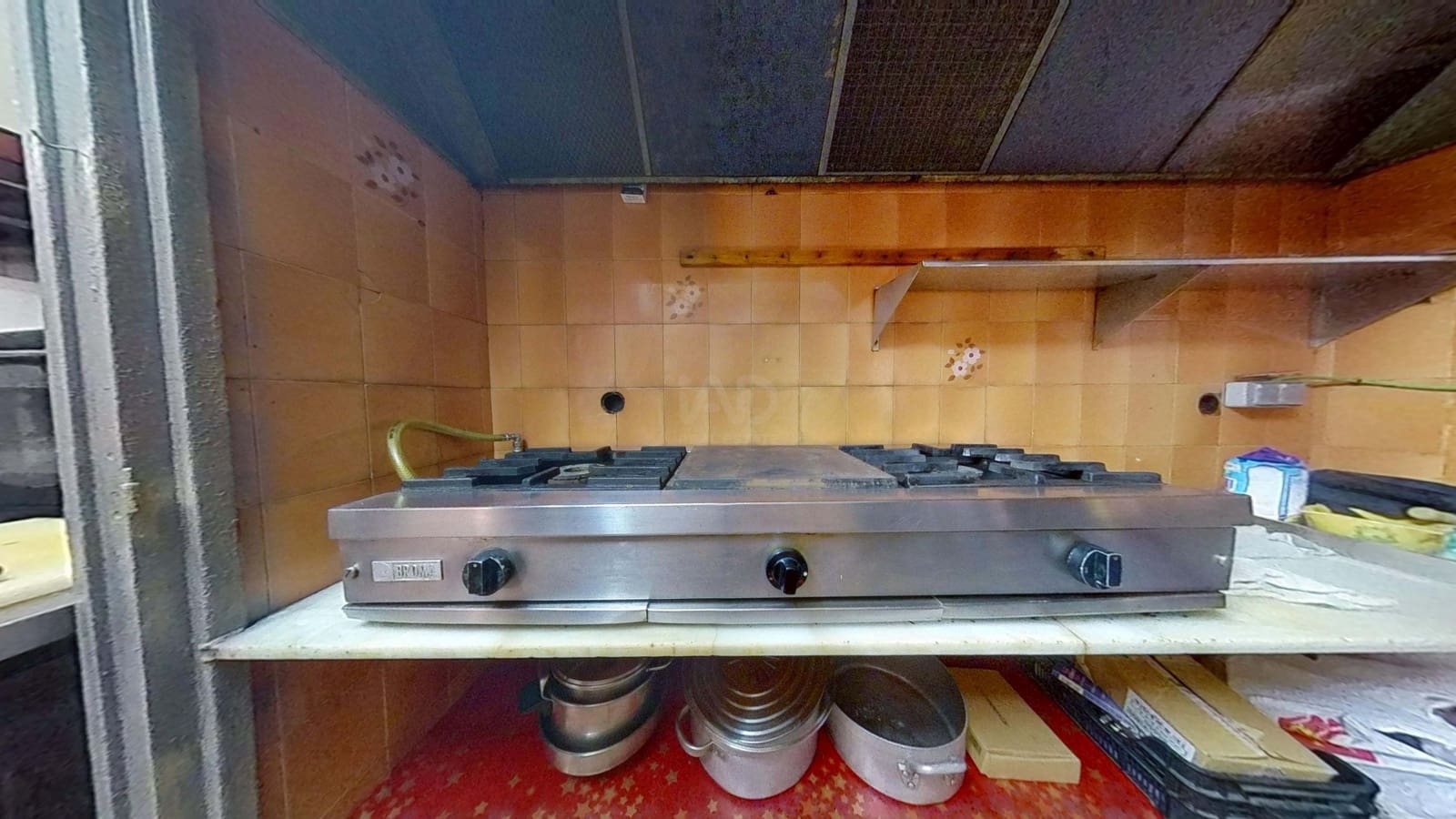 Commercieel te koop in Barcelona stad - € 207.260 (Ref: 9987628)