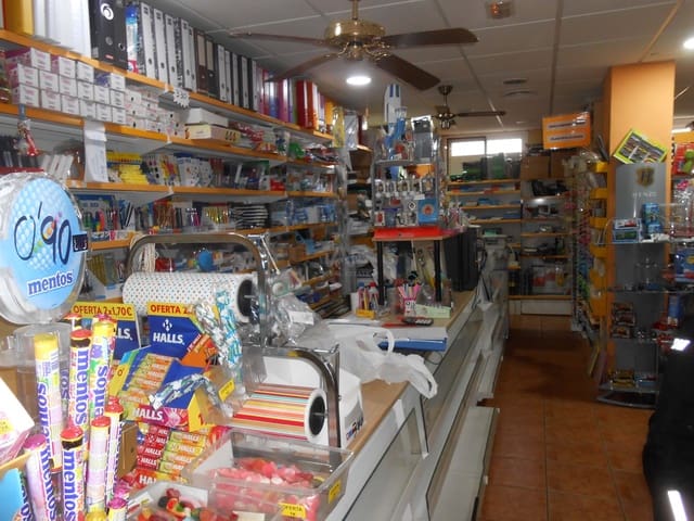 Comercial para venda em Girona cidade - 340 000 € (Ref: 9987630)