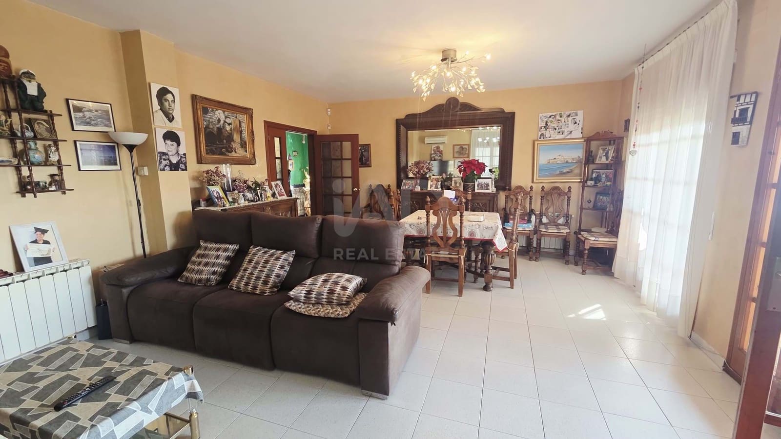 6 sypialnia Willa na sprzedaż w Miasto Tarragona z basenem garażem - 380 000 € (Ref: 9987631)