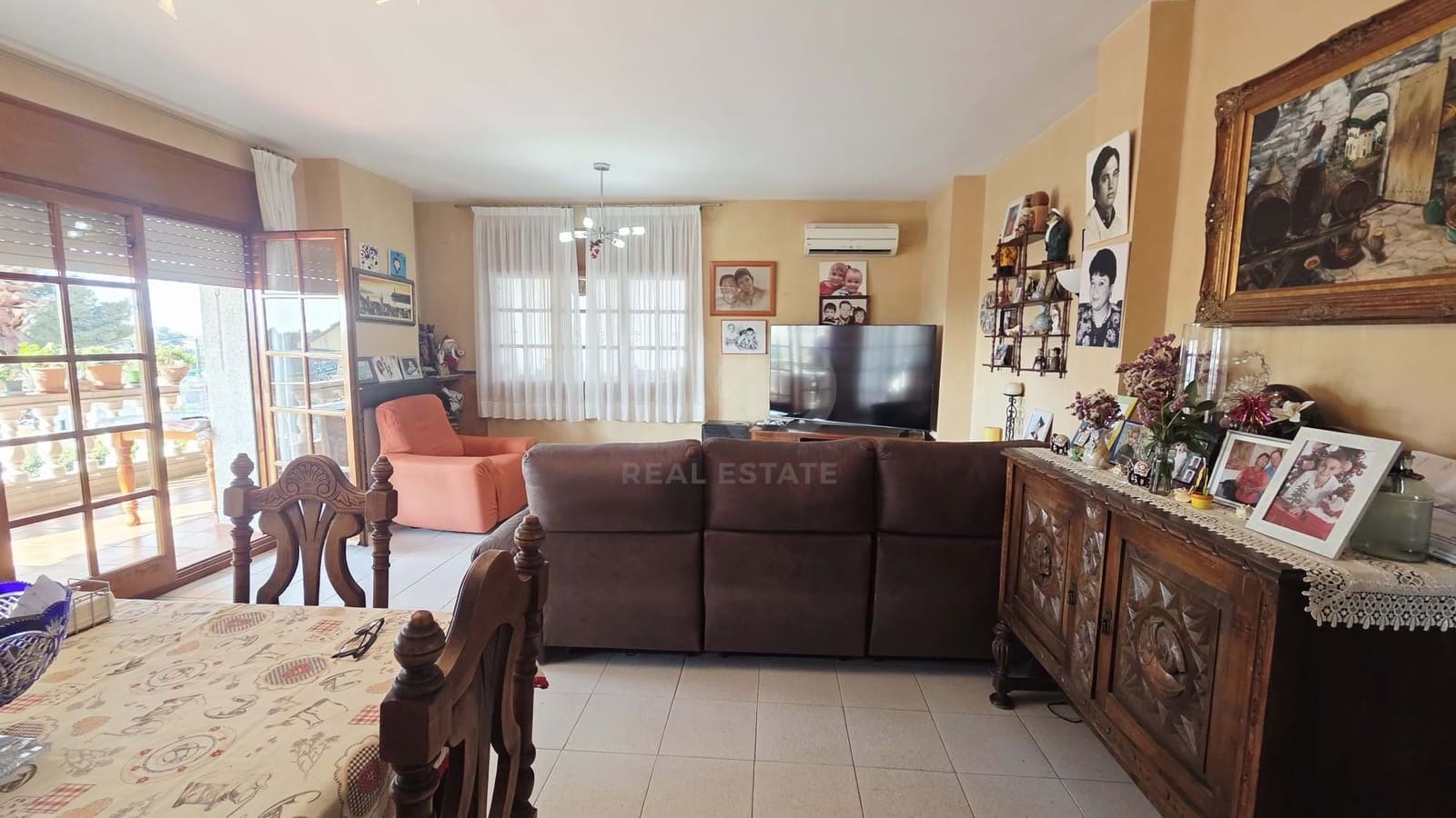 6 sypialnia Willa na sprzedaż w Miasto Tarragona z basenem garażem - 380 000 € (Ref: 9987631)