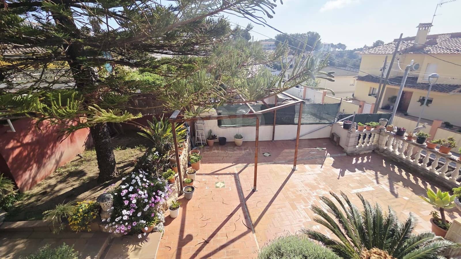6 sypialnia Willa na sprzedaż w Miasto Tarragona z basenem garażem - 380 000 € (Ref: 9987631)
