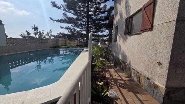 Chalet de 6 habitaciones en Bellvei en venta con piscina garaje - 379.900 € (Ref: 9987631)