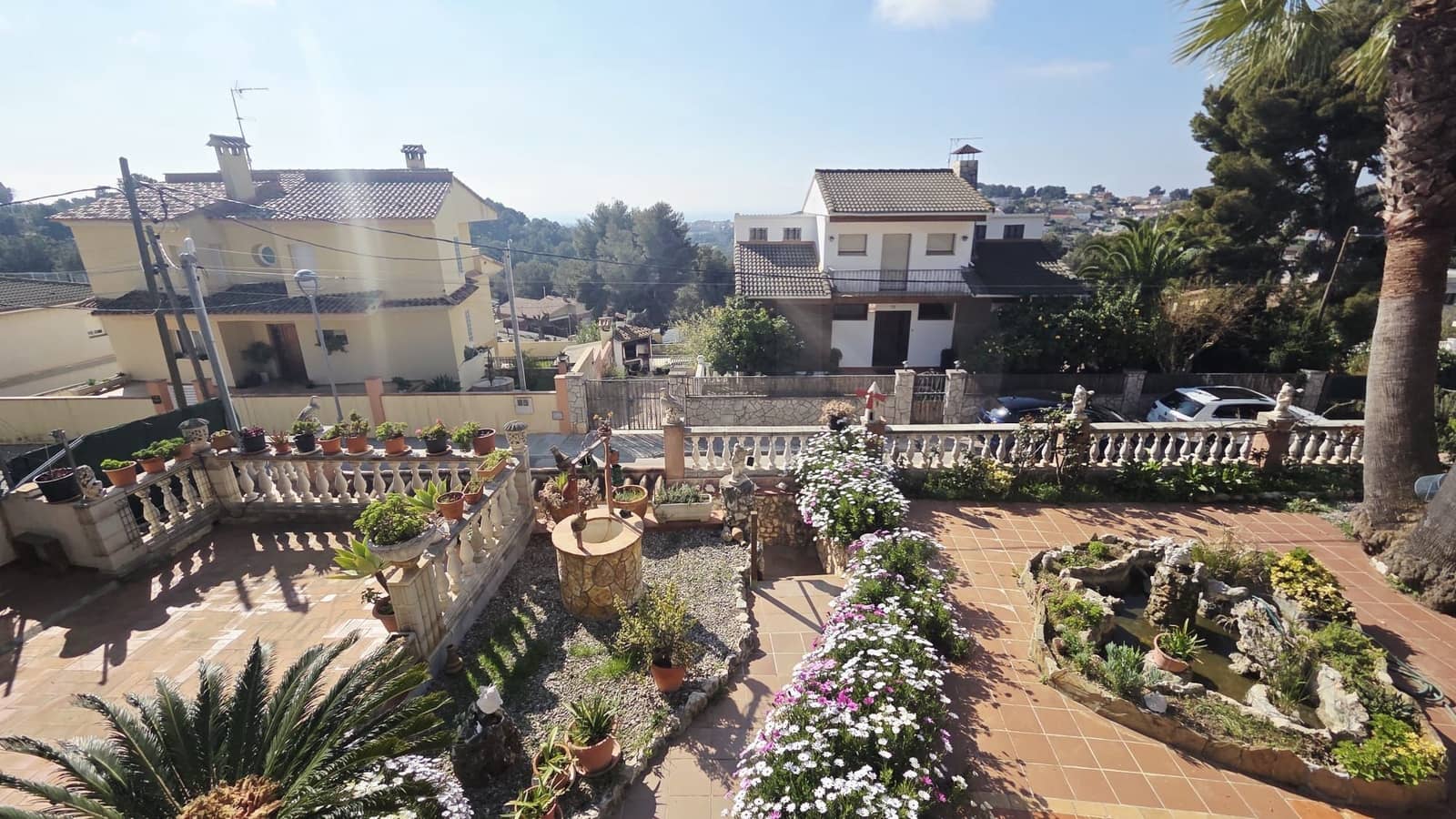 6 bedroom Villa for sale in Bellvei with pool garage - € 379,900 (Ref: 9987631)