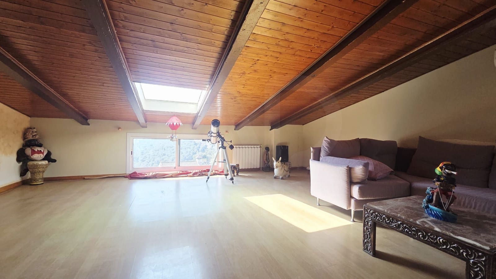 6 bedroom Villa for sale in Bellvei with pool garage - € 379,900 (Ref: 9987631)