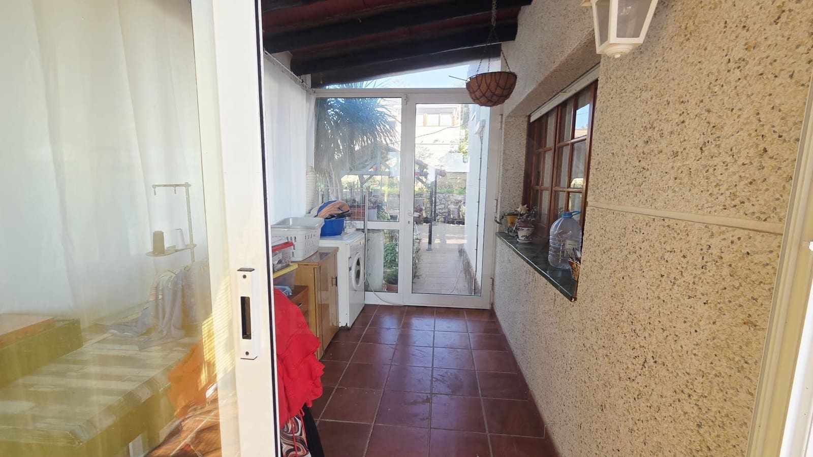 6 bedroom Villa for sale in Bellvei with pool garage - € 379,900 (Ref: 9987631)