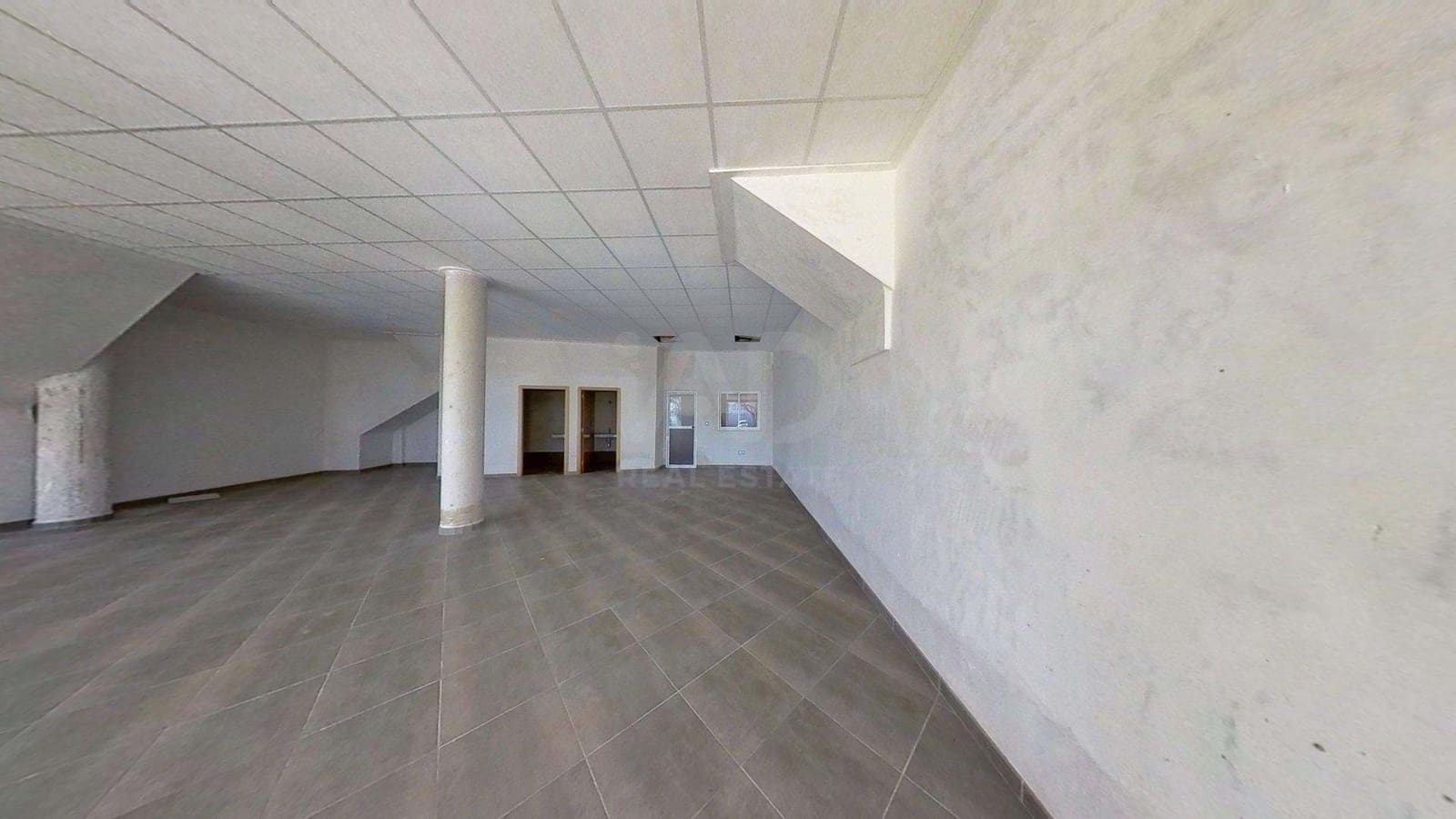 1 soveværelse Erhverv til leje i Alicante by - € 700 (Ref: 9987633)